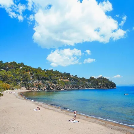 Apartamento In Near Sandy Beaches *