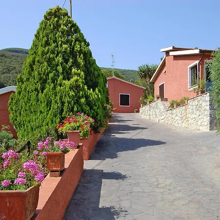 In Near Sandy Beaches Capoliveri (Isola d'Elba)