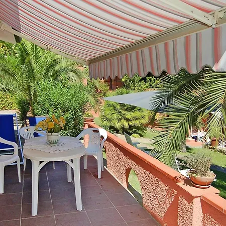 Apartamento In Near Sandy Beaches