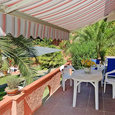 In Near Sandy Beaches Apartamento